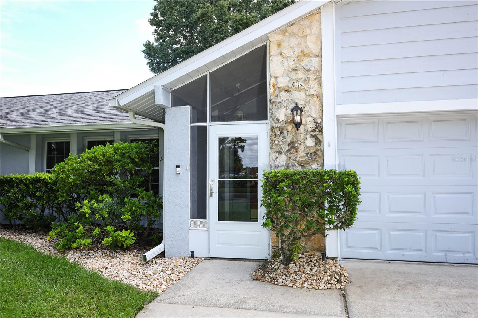 Image 4 of 93 For 4445 Bridgewater Drive