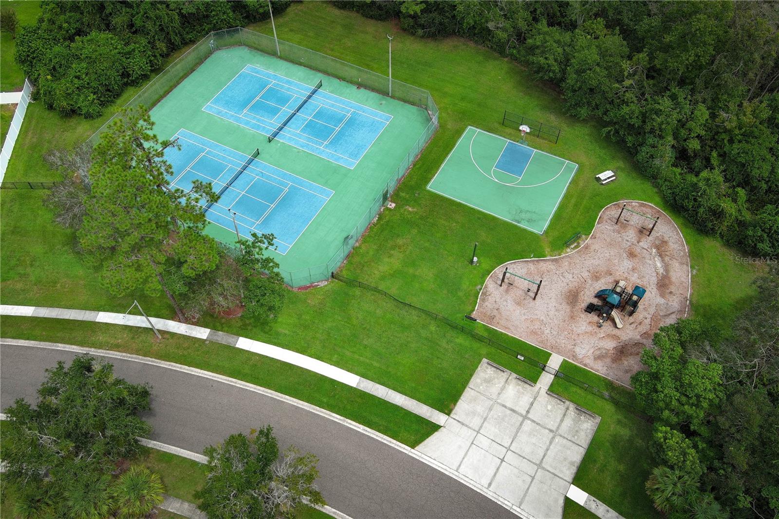 Image 83 of 93 For 4445 Bridgewater Drive