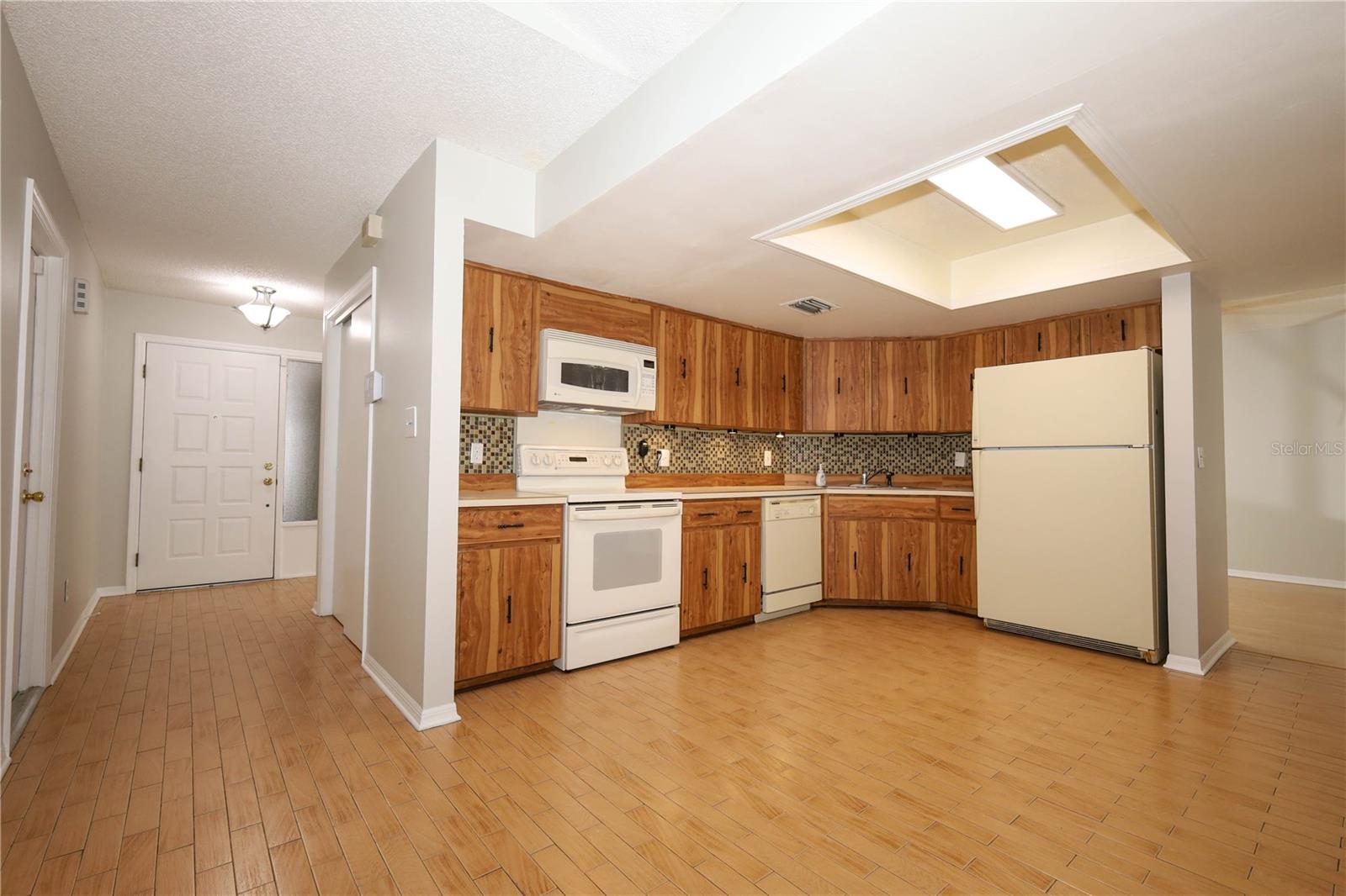 Image 9 of 93 For 4445 Bridgewater Drive