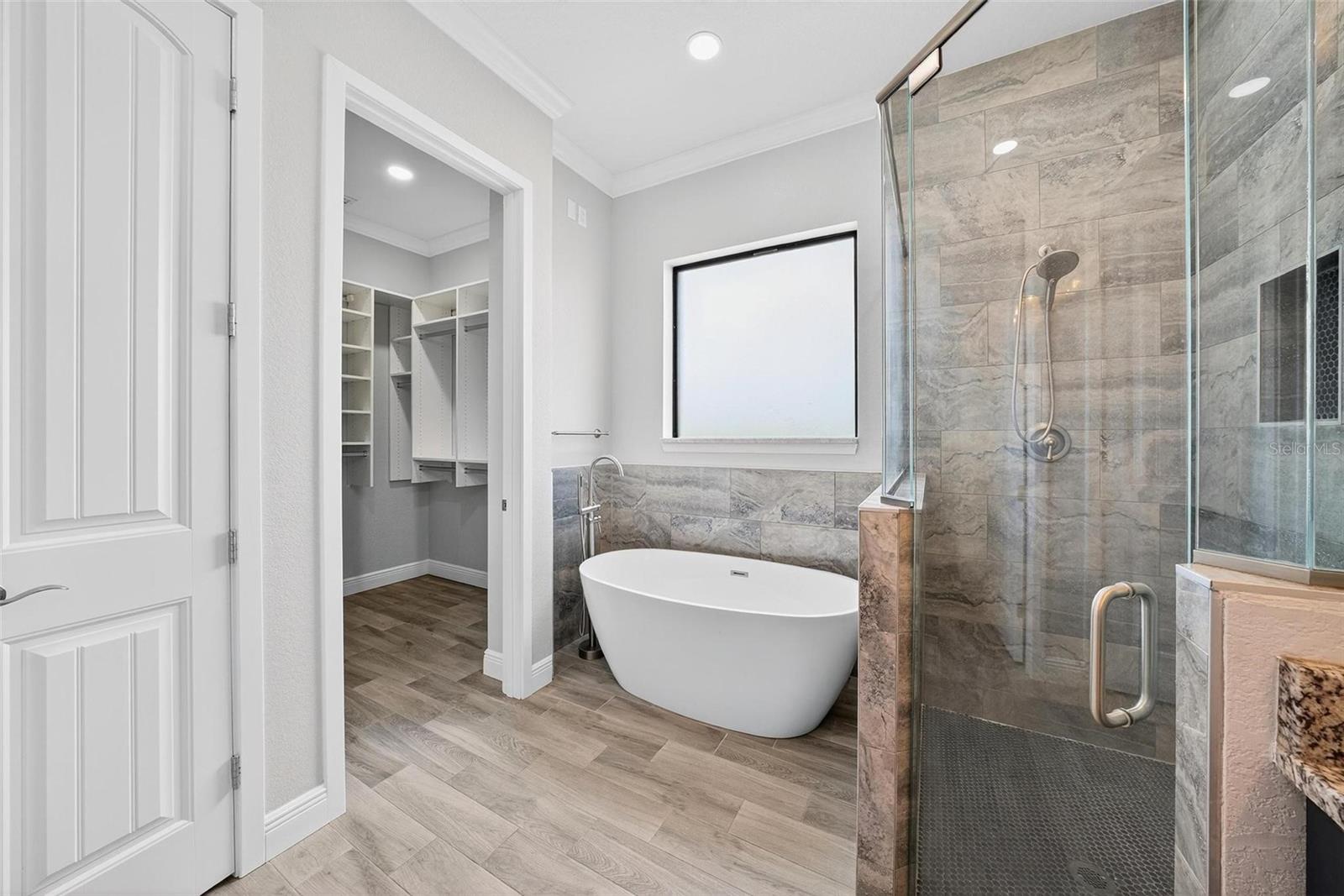 Image 42 of 100 For 525 Pond Cypress Court
