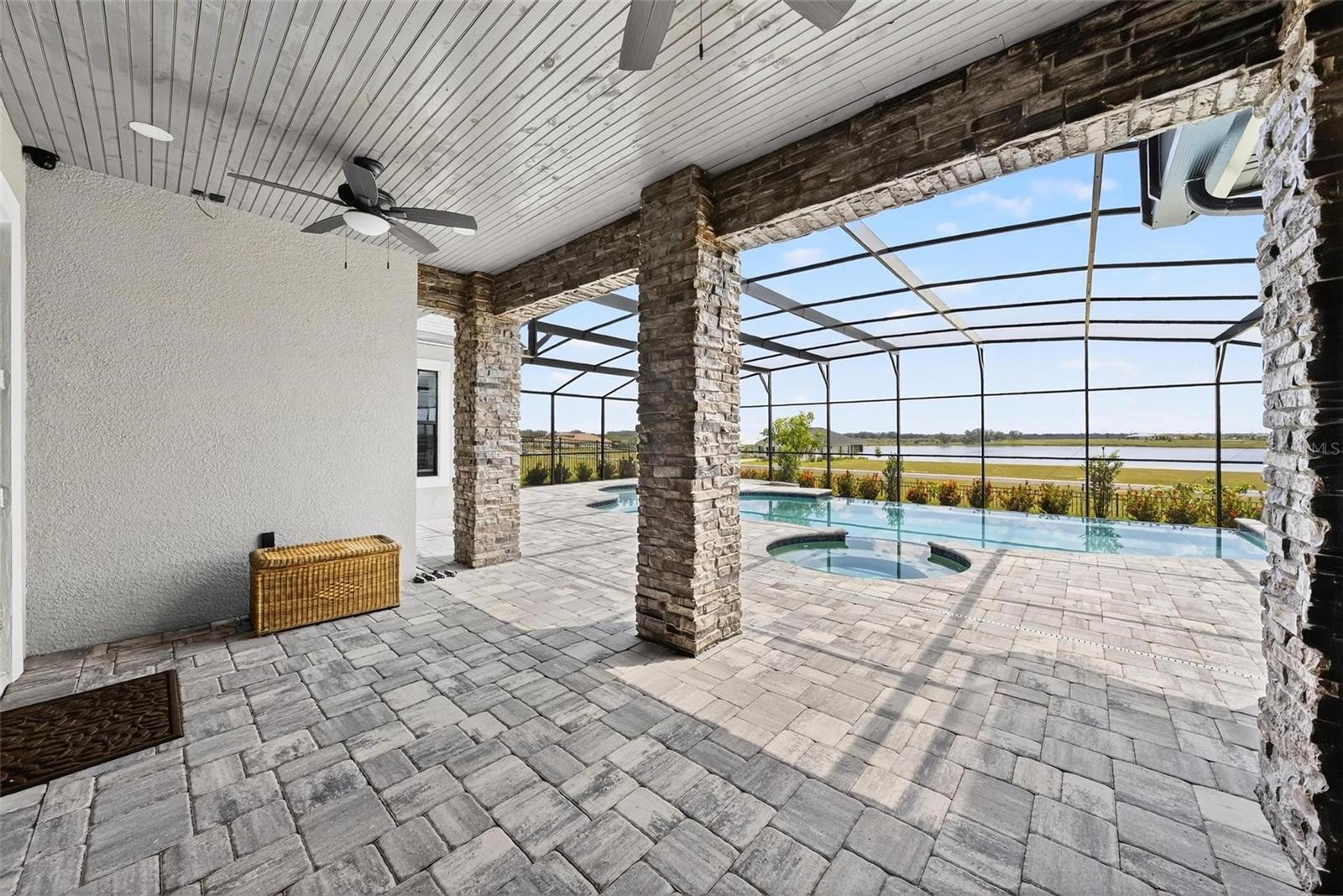 Image 56 of 100 For 525 Pond Cypress Court