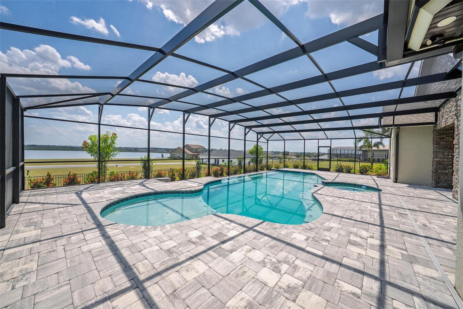 Image 57 of 100 For 525 Pond Cypress Court
