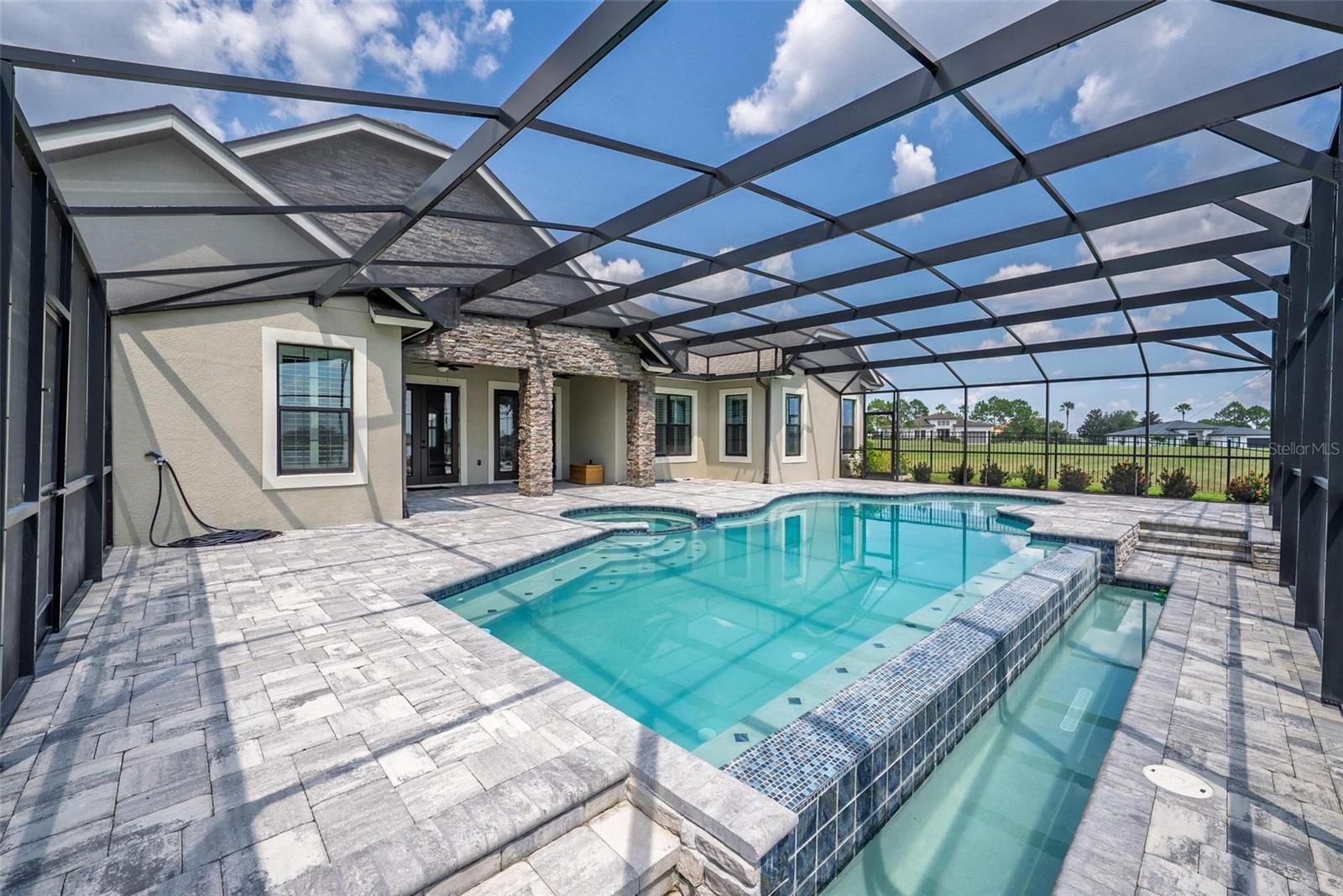 Image 61 of 100 For 525 Pond Cypress Court