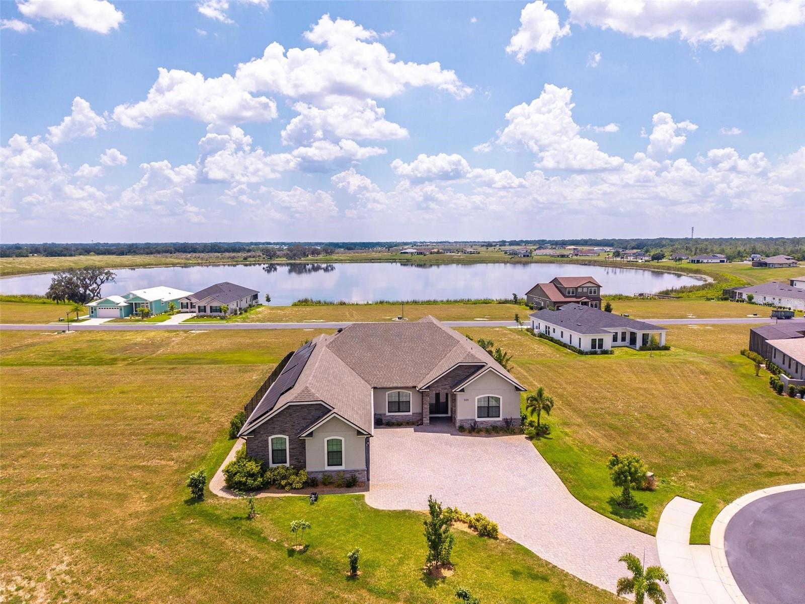 Image 87 of 100 For 525 Pond Cypress Court