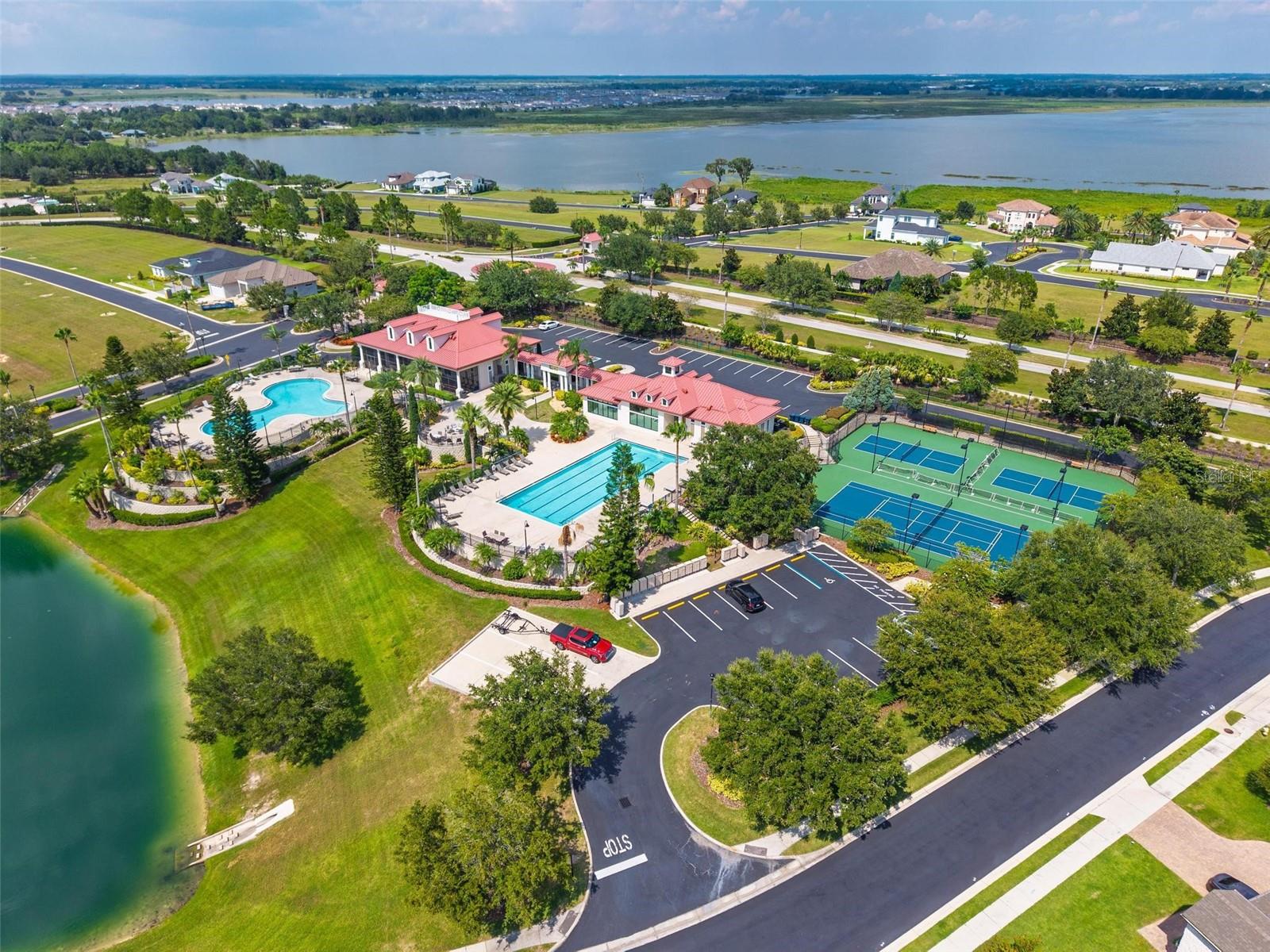 Image 91 of 100 For 525 Pond Cypress Court
