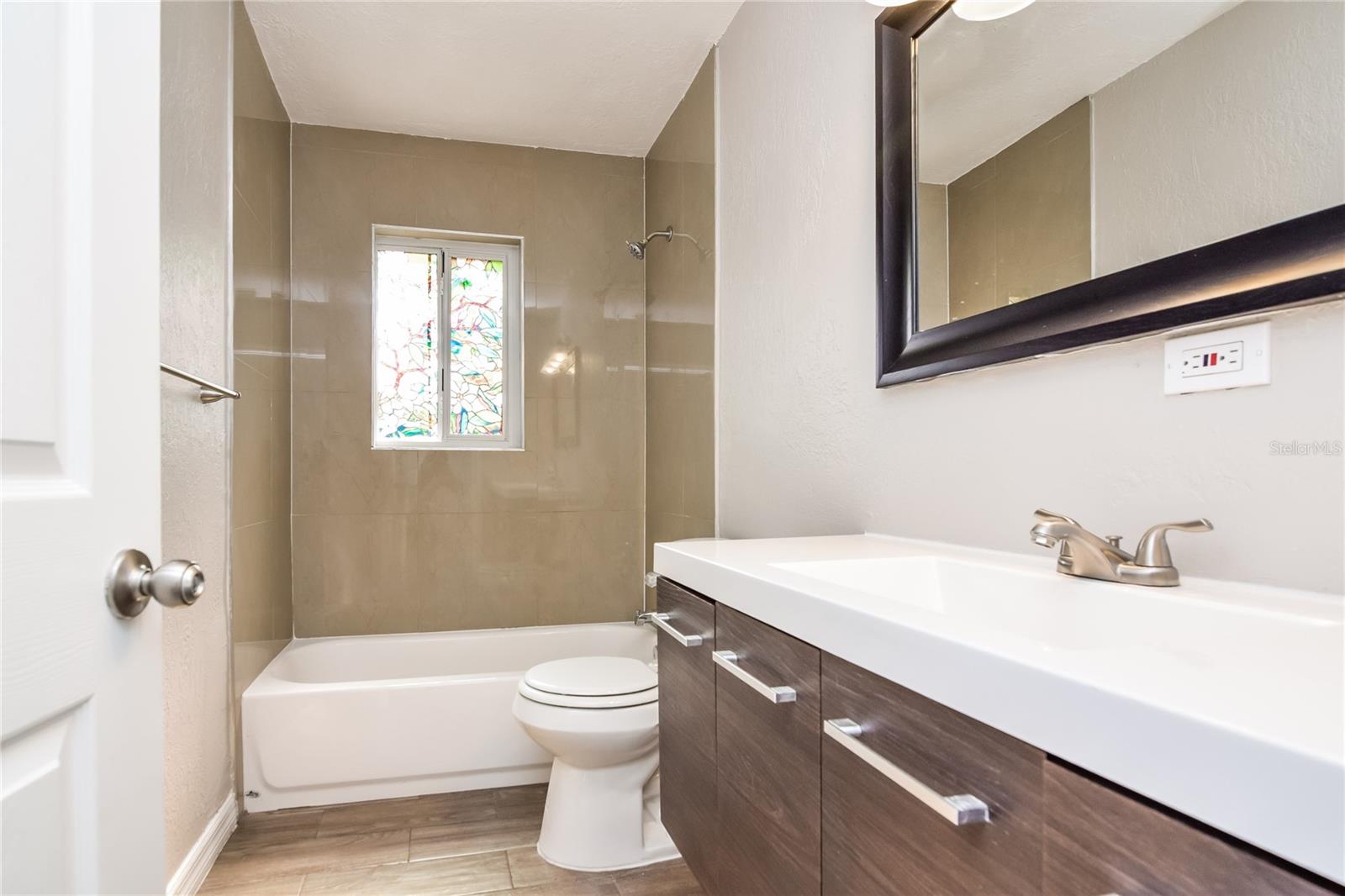 Image 11 of 15 For 5204 80th Street