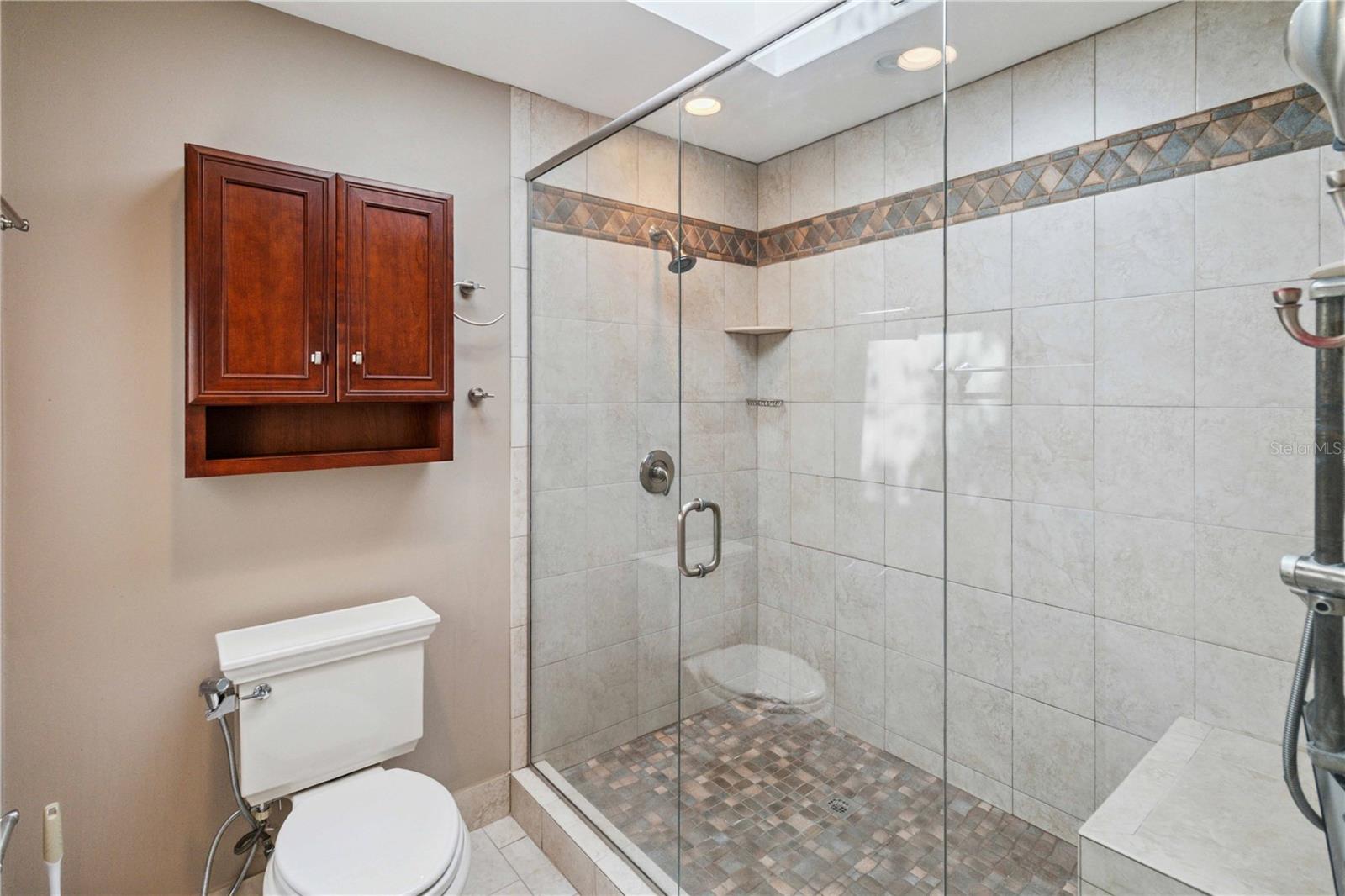 Image 15 of 27 For 610 Torrey Oaks Court
