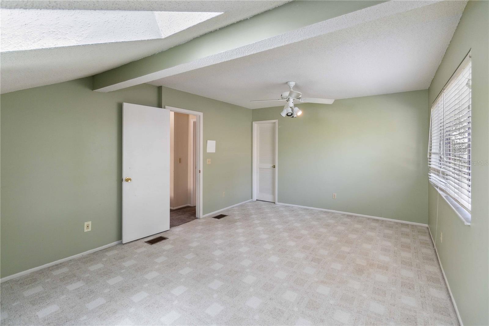 Image 19 of 27 For 610 Torrey Oaks Court