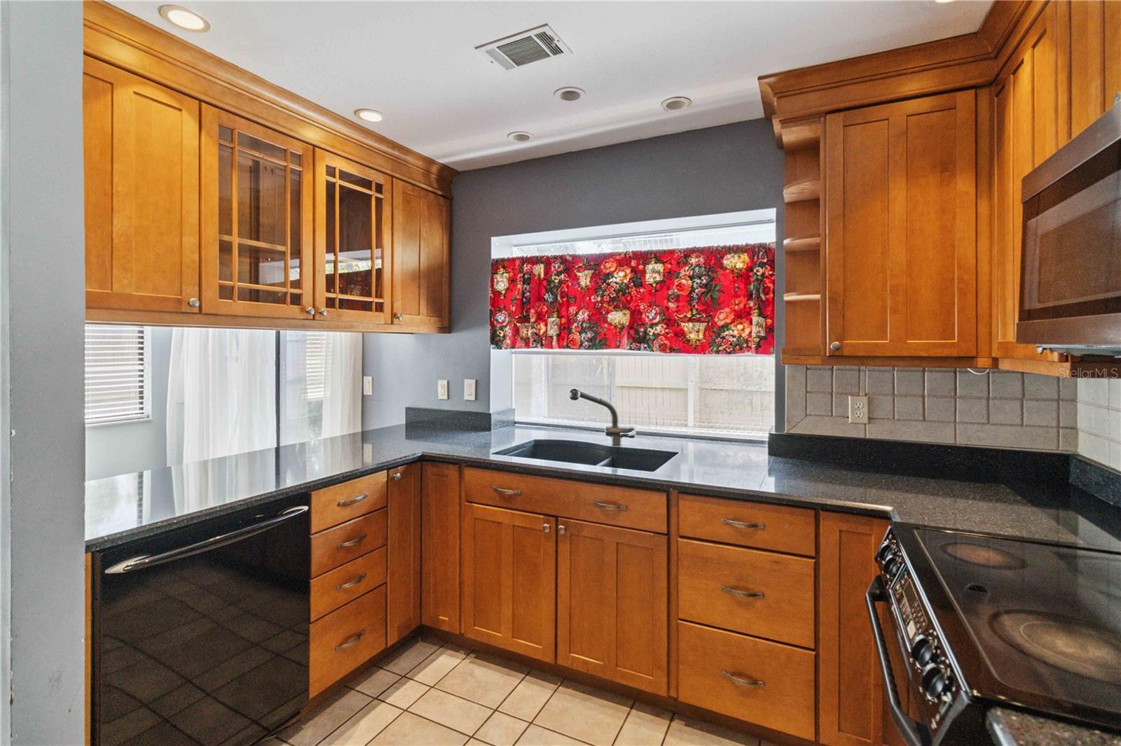 Image 7 of 27 For 610 Torrey Oaks Court