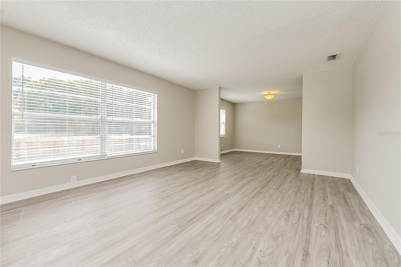 Image 5 of 18 For 2902 Ripplewood Drive