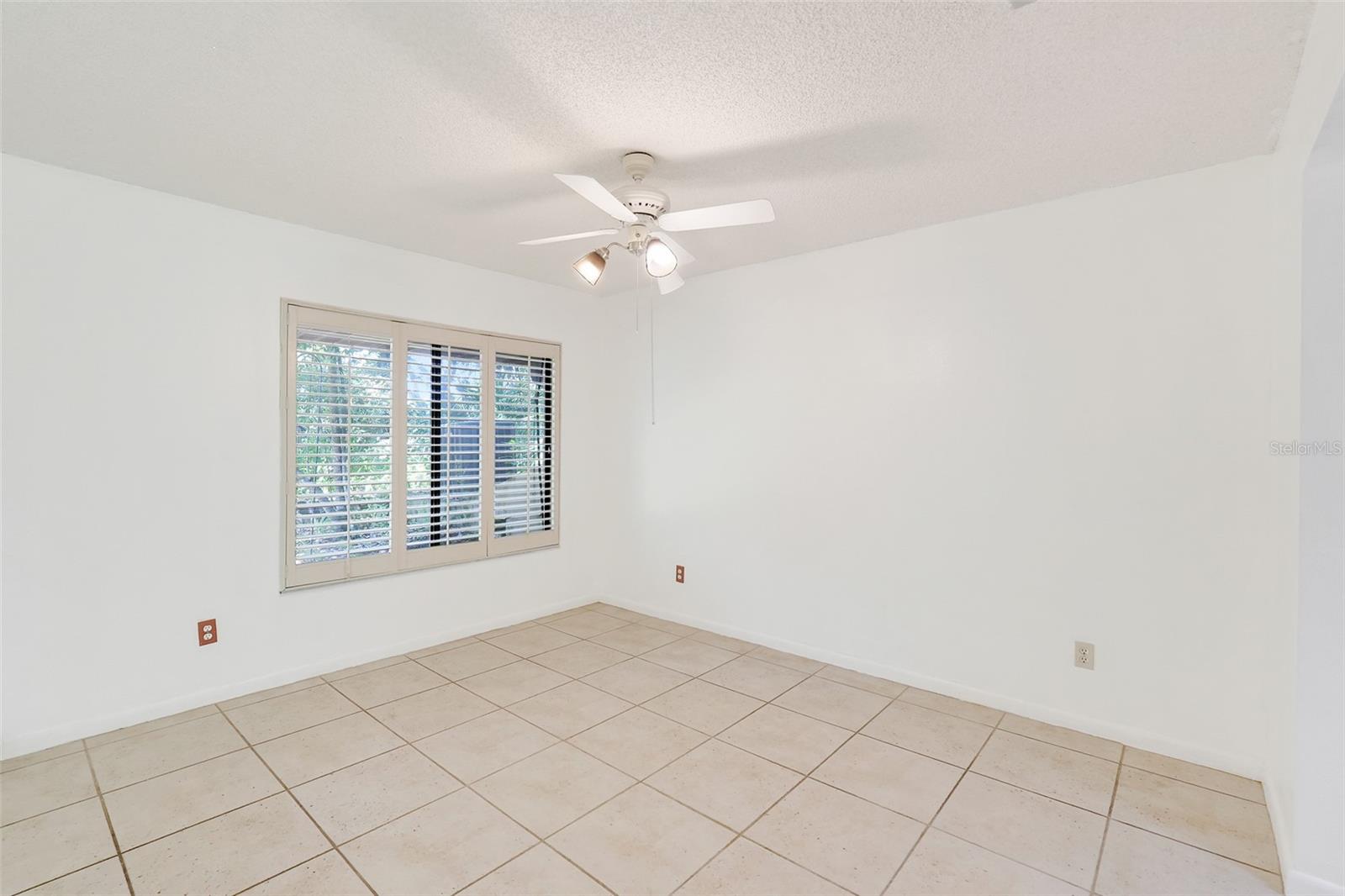 Image 9 of 42 For 241 Morton Lane