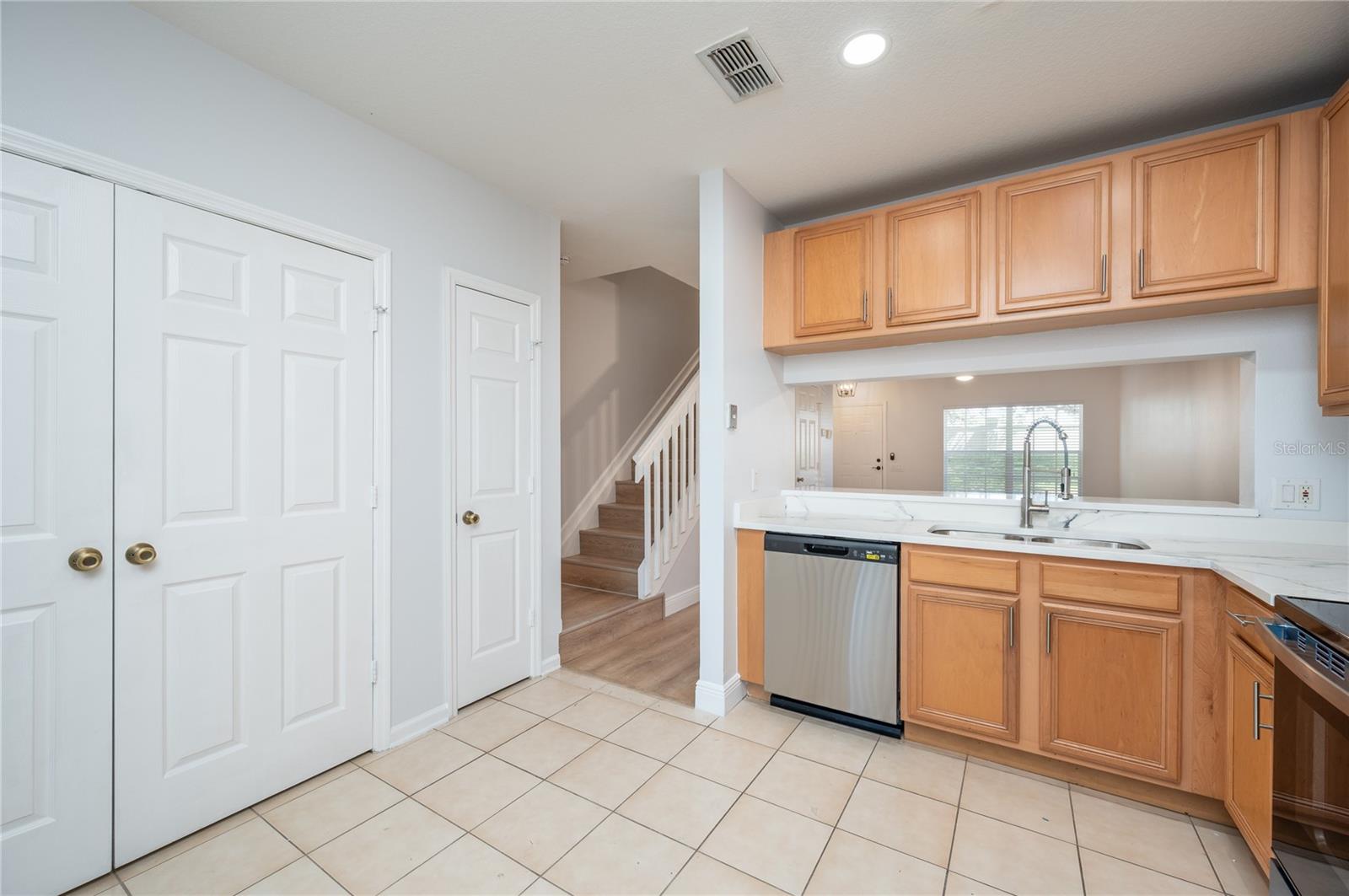 Image 14 of 29 For 1150 Vineland Place
