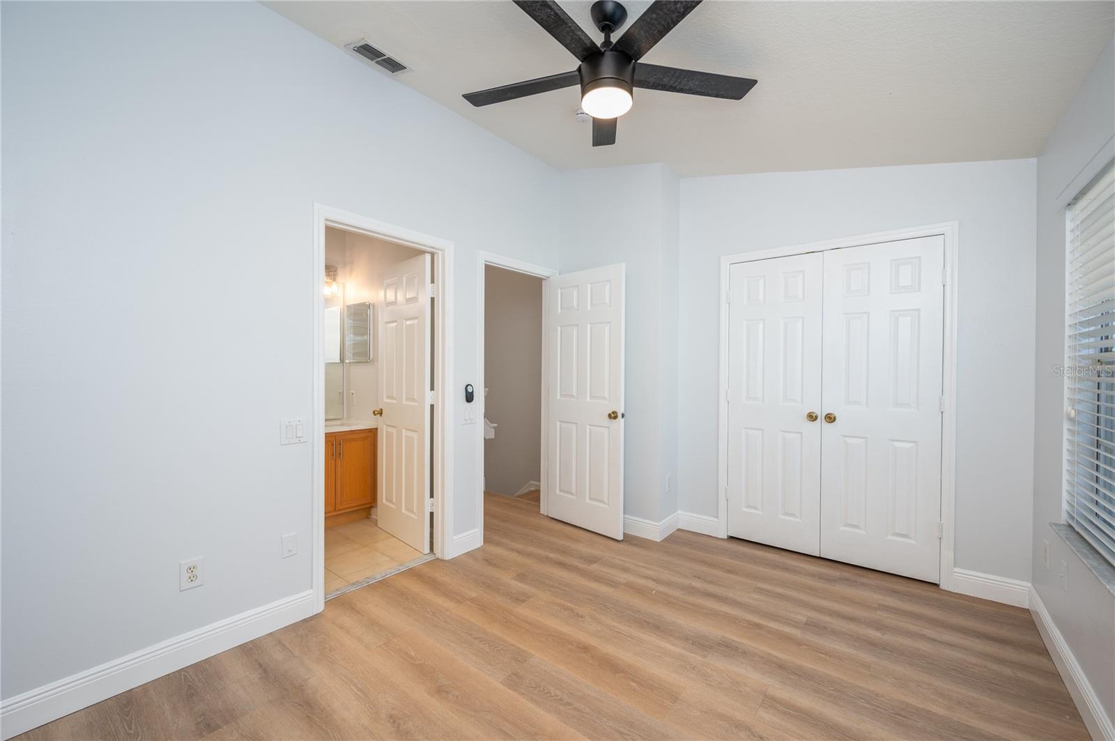 Image 18 of 29 For 1150 Vineland Place