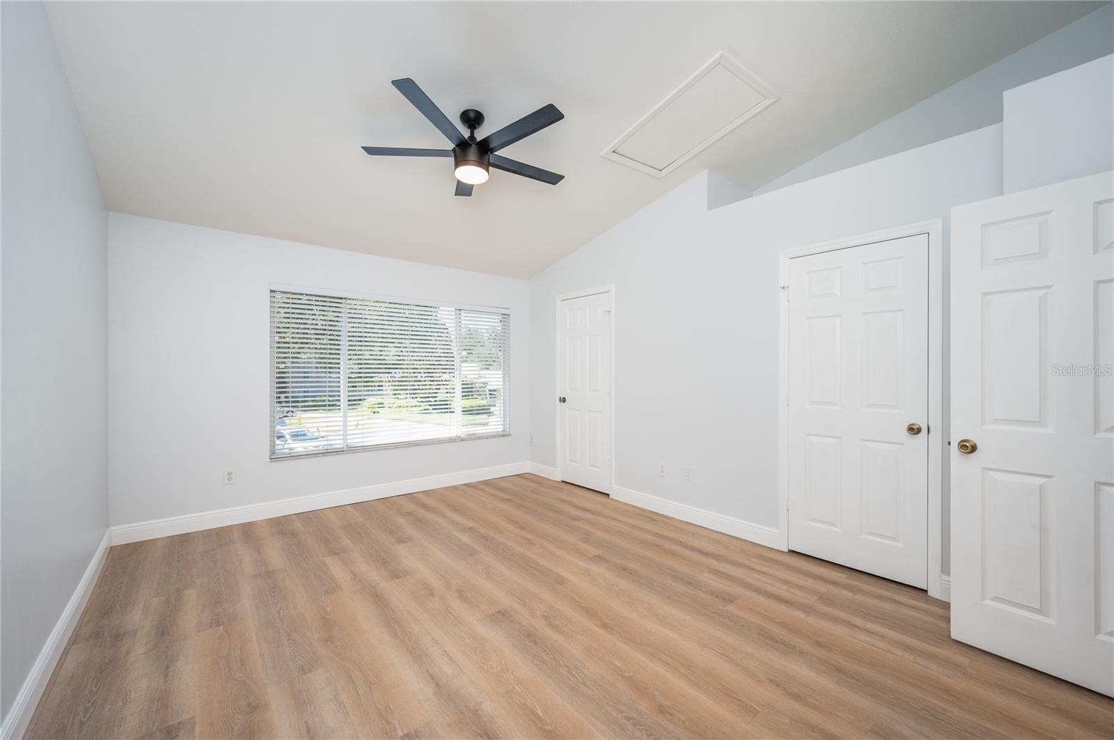 Image 21 of 29 For 1150 Vineland Place