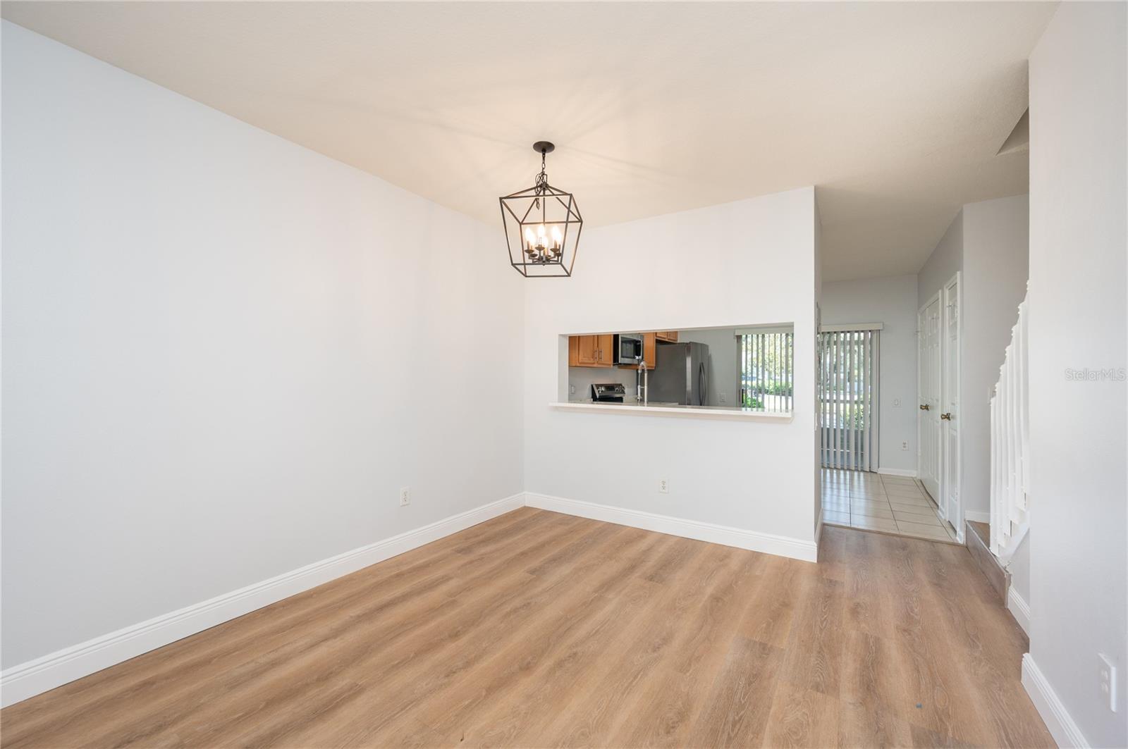 Image 8 of 29 For 1150 Vineland Place