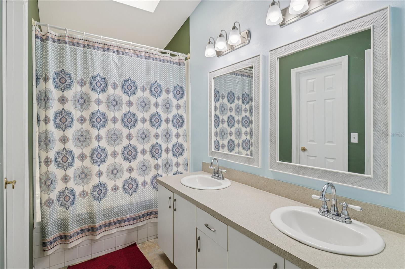 Image 10 of 20 For 1074 Hamlet Drive