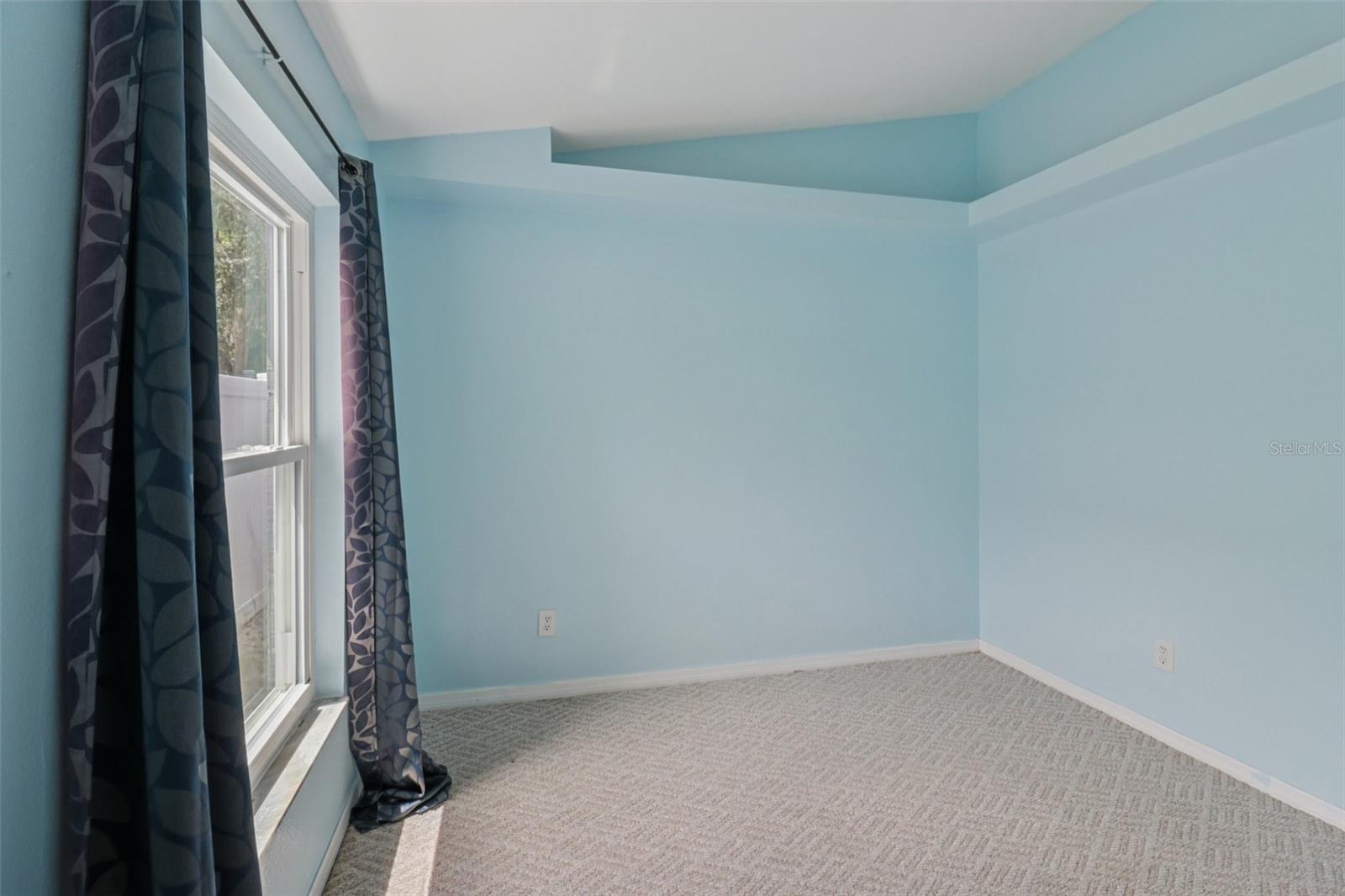 Image 12 of 20 For 1074 Hamlet Drive