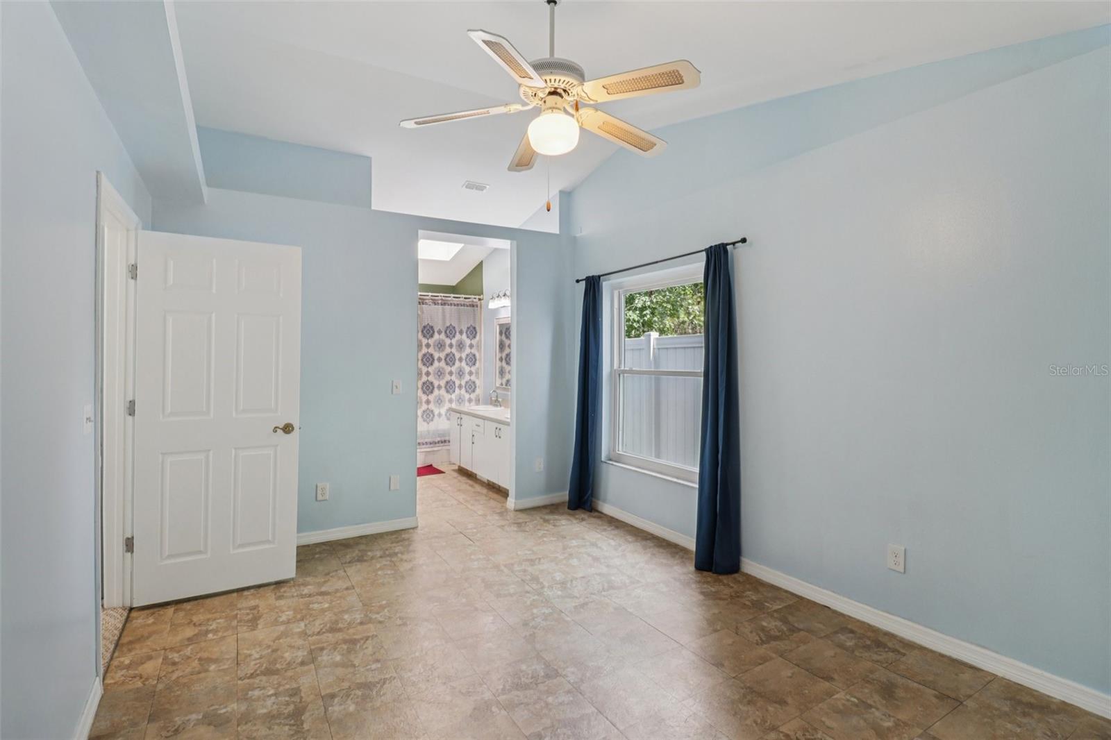 Image 7 of 20 For 1074 Hamlet Drive