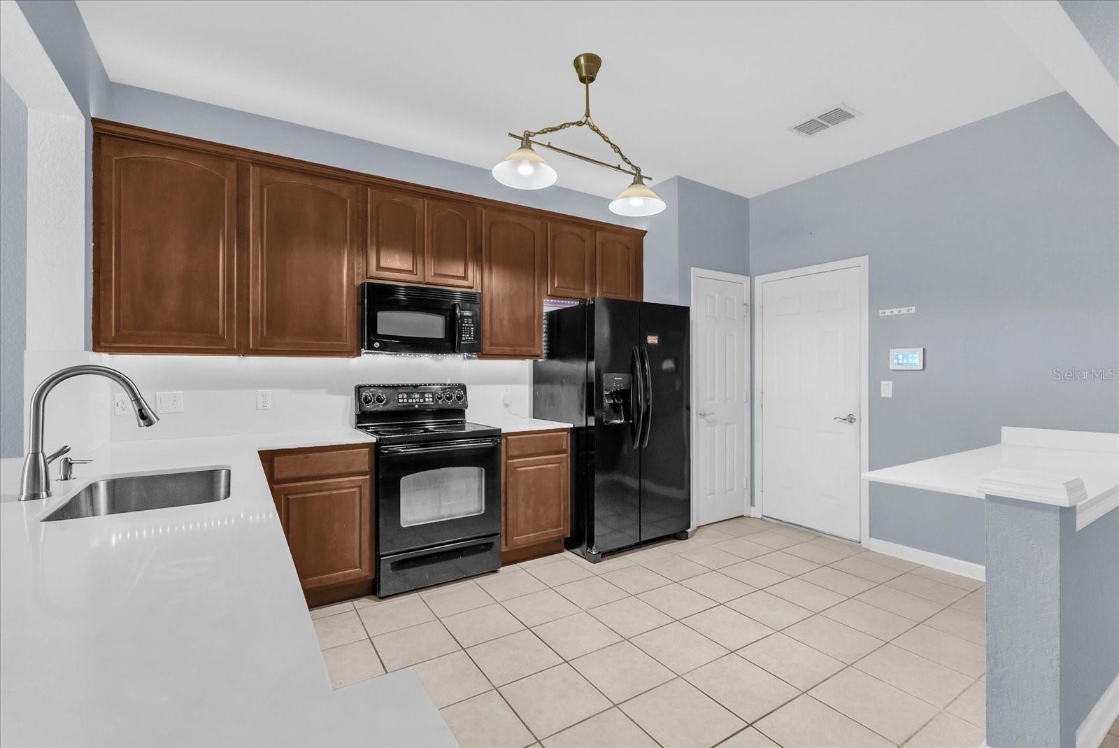 Image 5 of 26 For 1130 Seton Hall Court