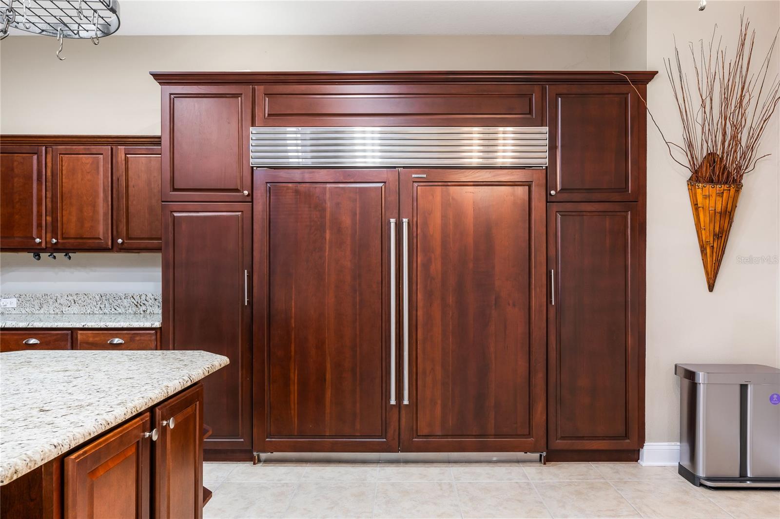 Image 11 of 82 For 225 Seminole Boulevard 607
