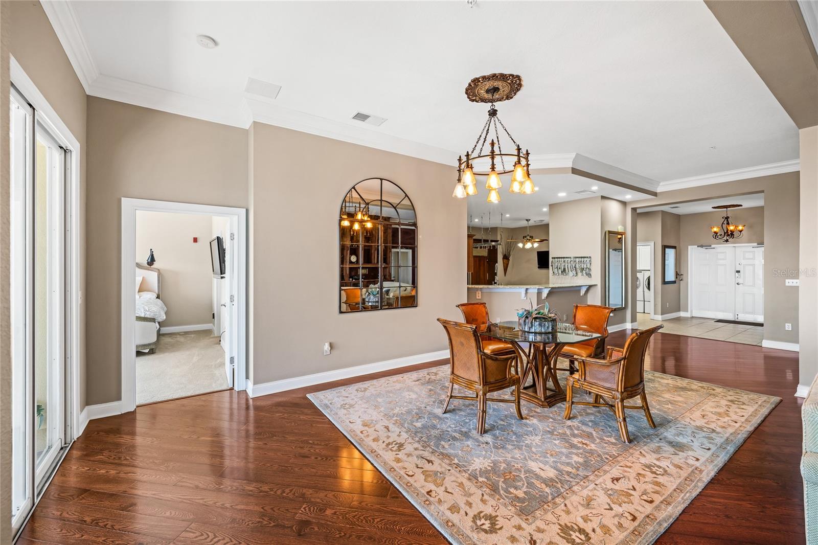 Image 18 of 82 For 225 Seminole Boulevard 607