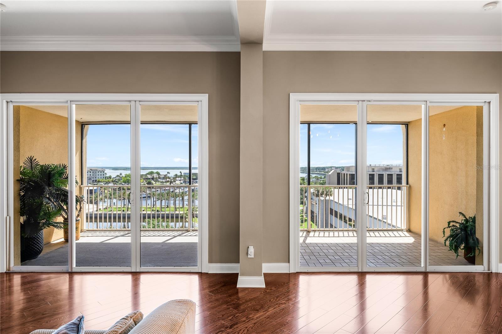 Image 19 of 82 For 225 Seminole Boulevard 607