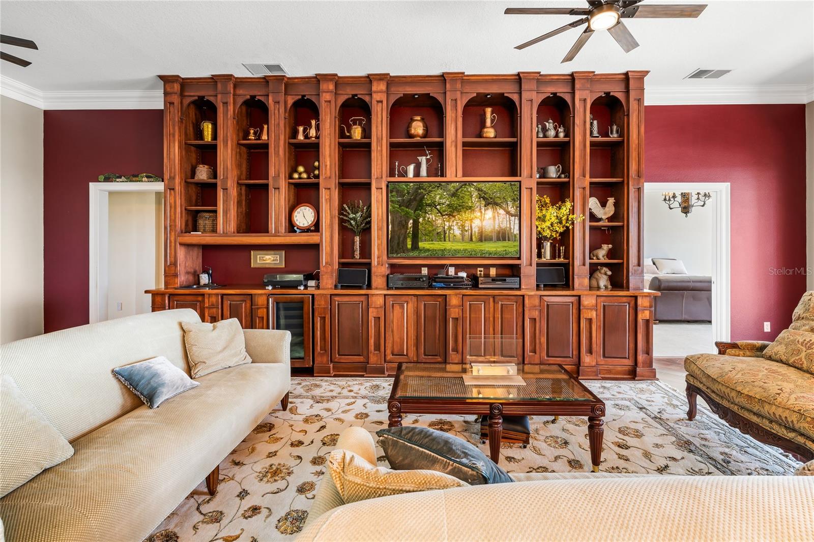 Image 23 of 82 For 225 Seminole Boulevard 607