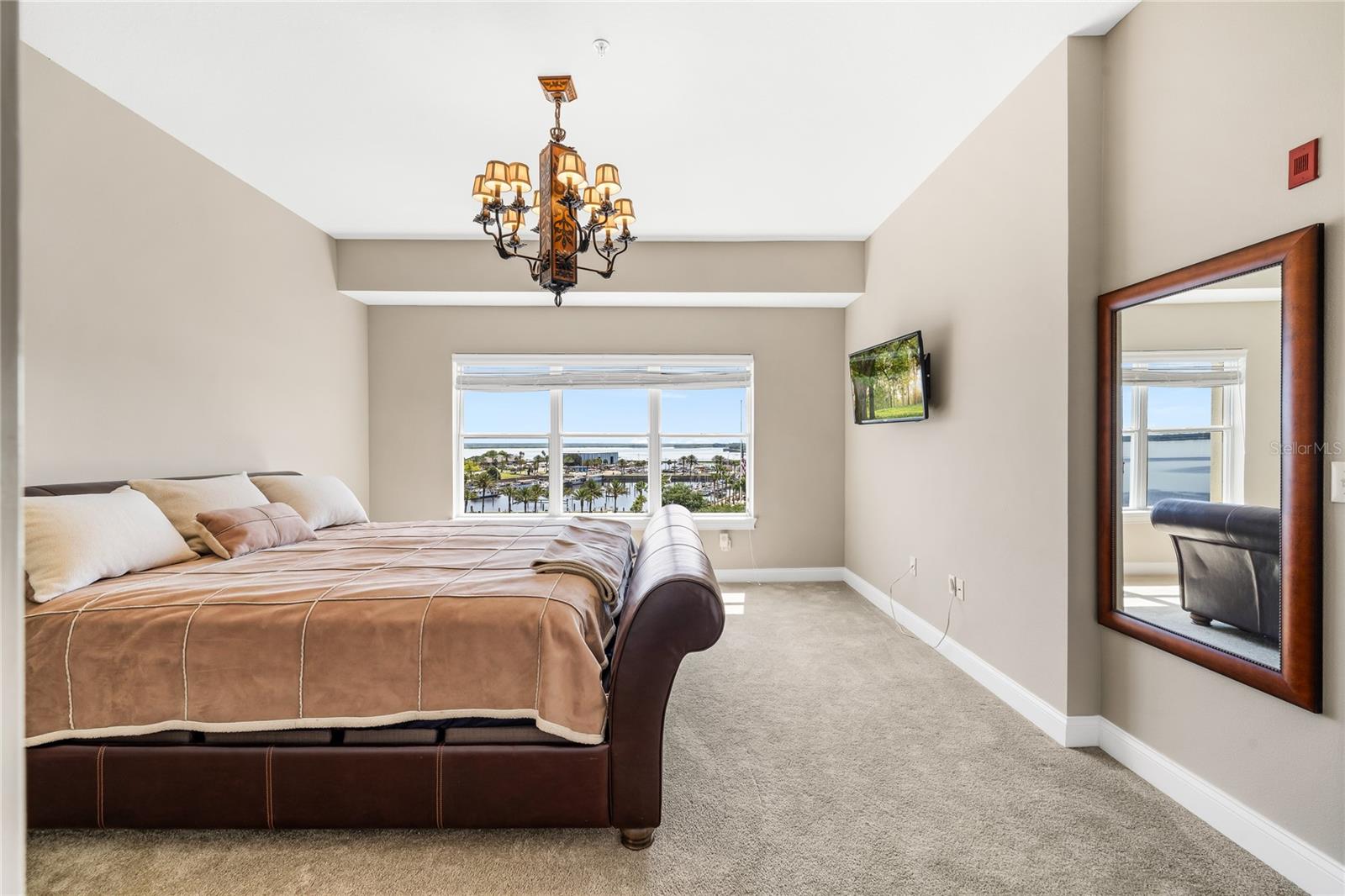Image 27 of 82 For 225 Seminole Boulevard 607