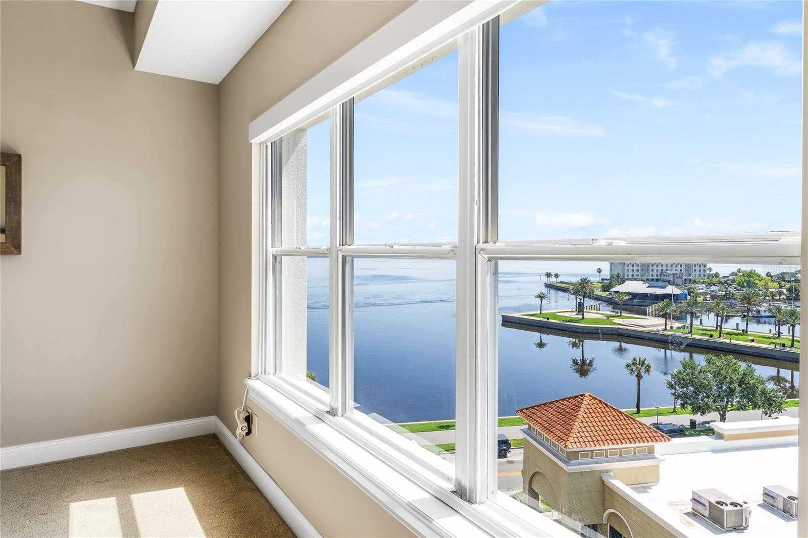 Image 36 of 82 For 225 Seminole Boulevard 607