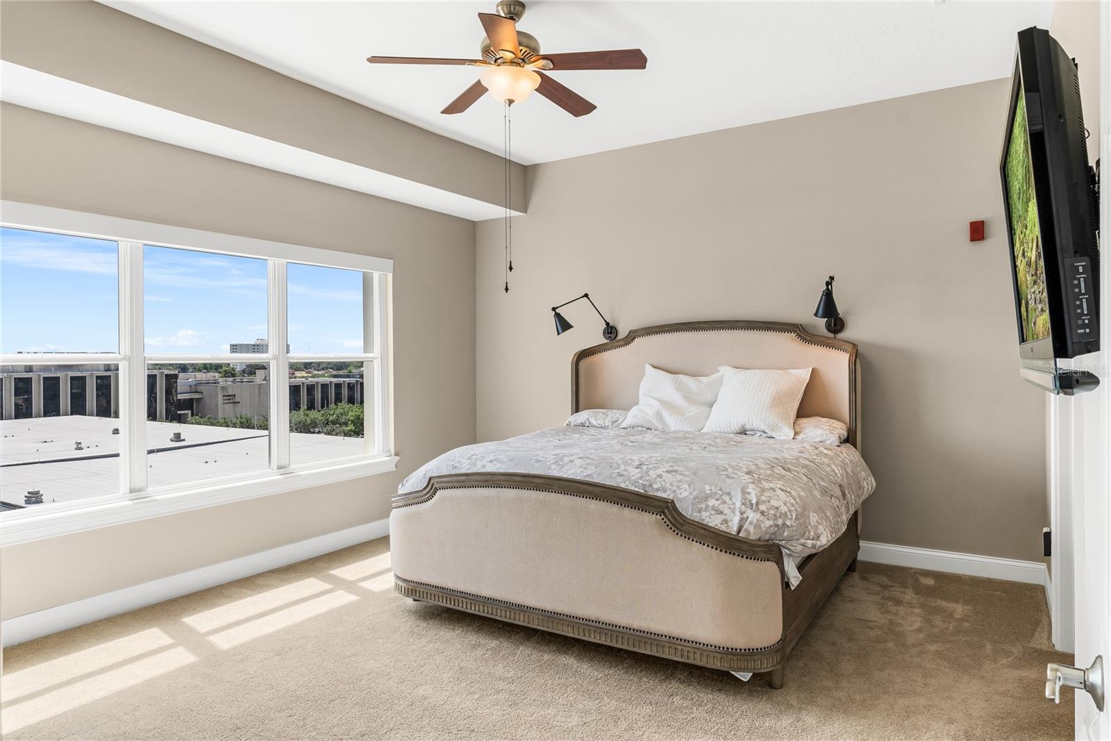 Image 37 of 82 For 225 Seminole Boulevard 607
