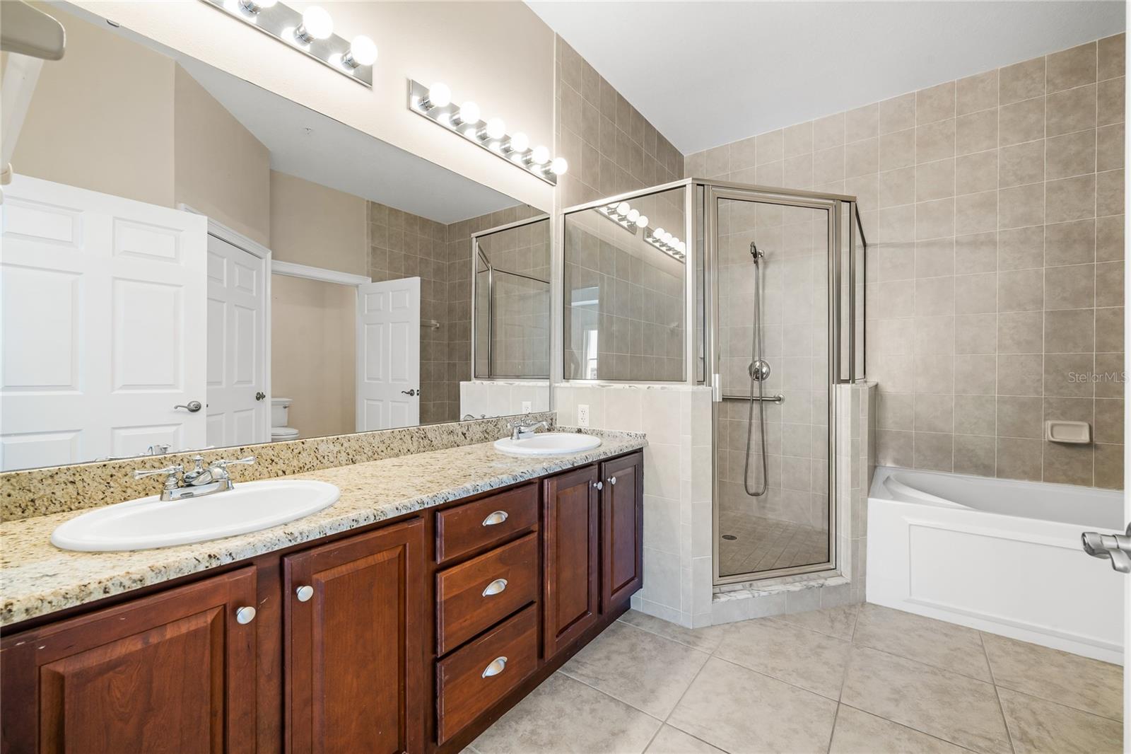 Image 39 of 82 For 225 Seminole Boulevard 607