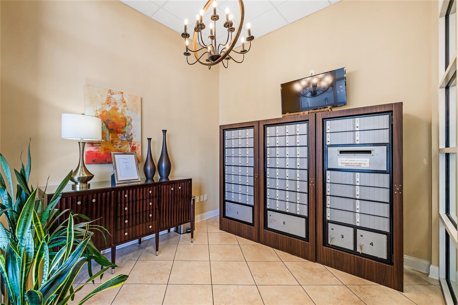 Image 51 of 82 For 225 Seminole Boulevard 607