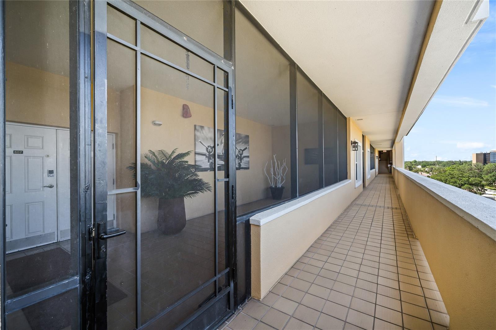 Image 54 of 82 For 225 Seminole Boulevard 607