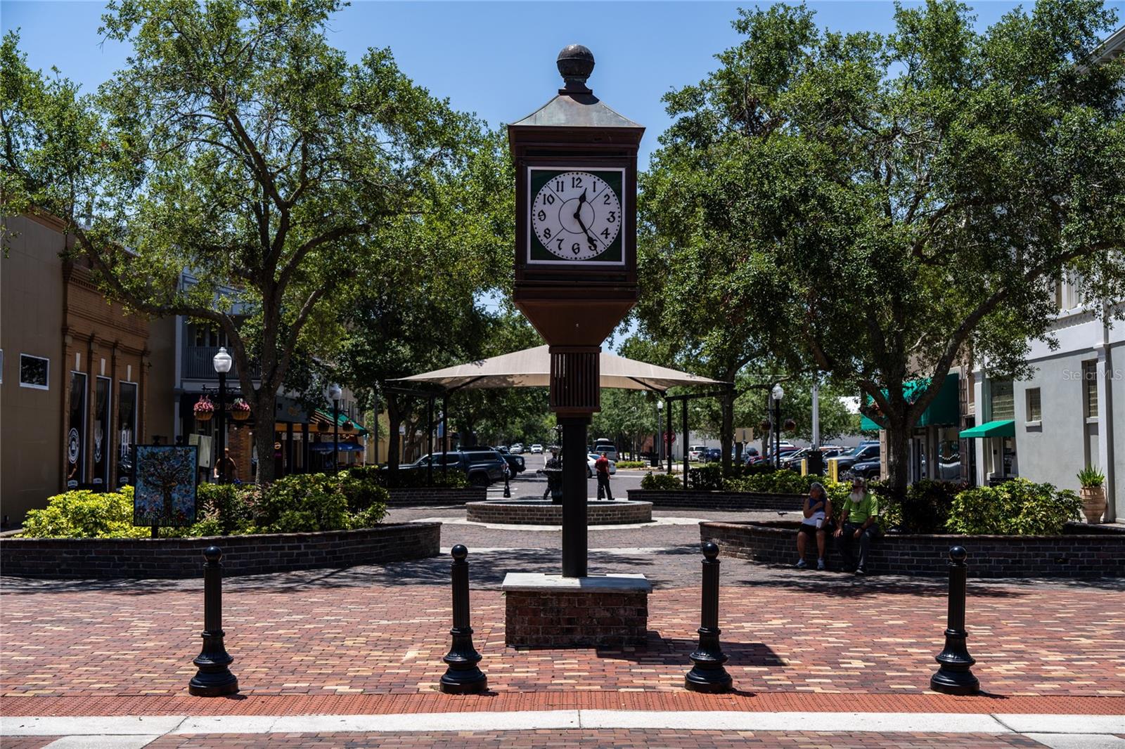 Image 70 of 82 For 225 Seminole Boulevard 607