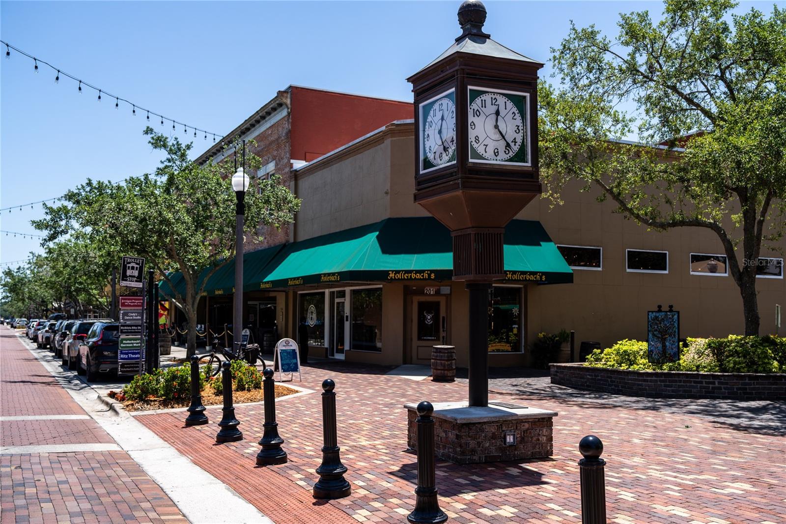 Image 71 of 82 For 225 Seminole Boulevard 607
