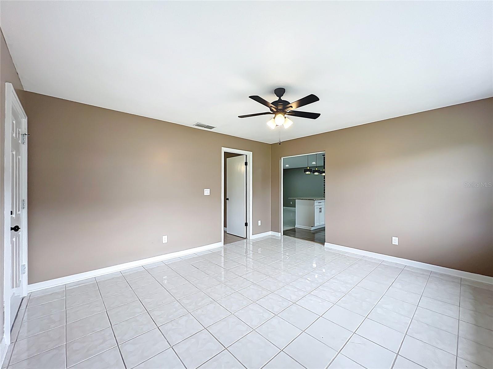 Image 21 of 53 For 9278 Spring Road