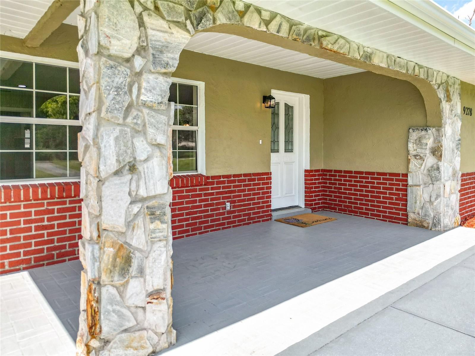 Image 3 of 53 For 9278 Spring Road