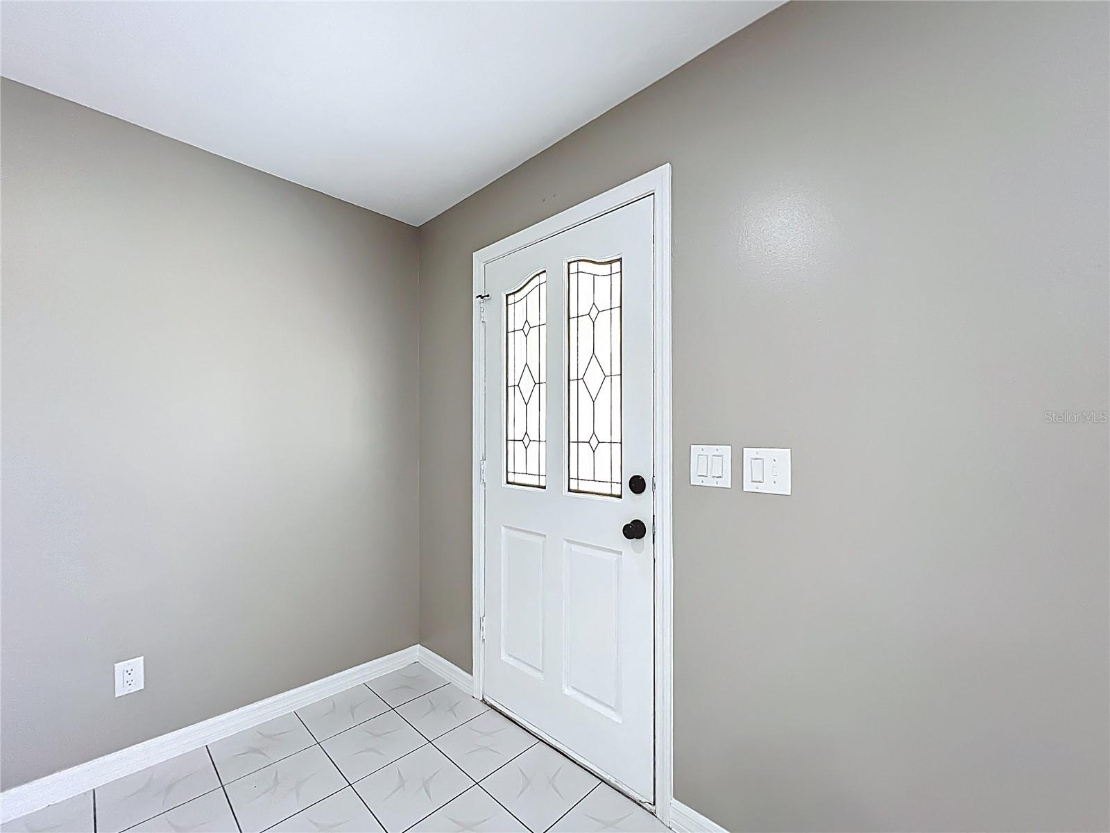 Image 5 of 53 For 9278 Spring Road