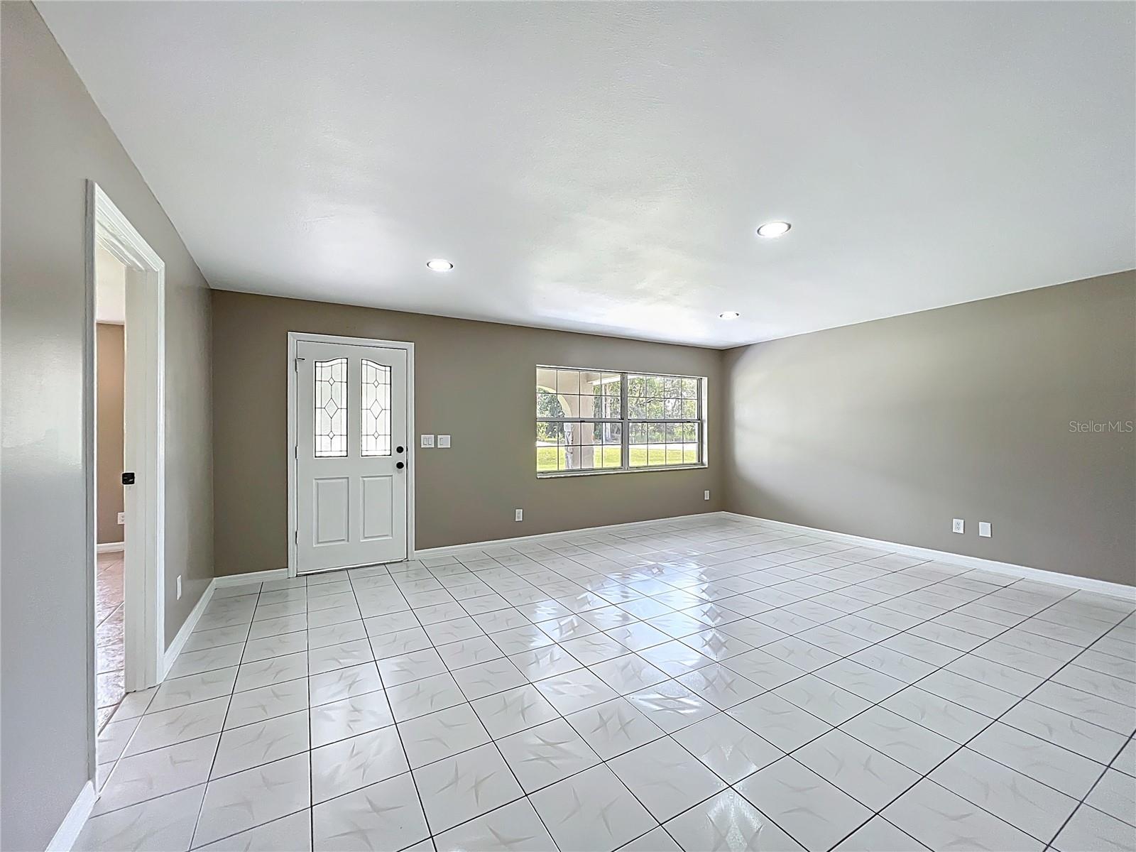 Image 7 of 53 For 9278 Spring Road