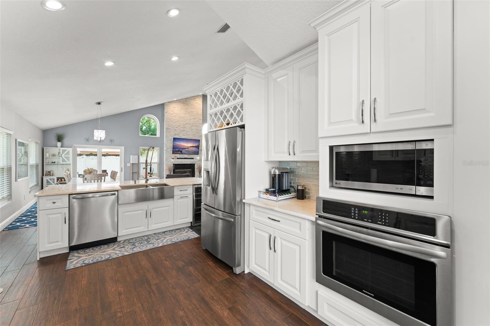 Image 11 of 59 For 7712 Brookway Street