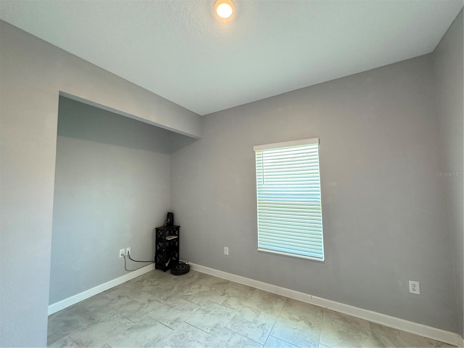 Image 14 of 34 For 1068 Quaker Ridge Lane