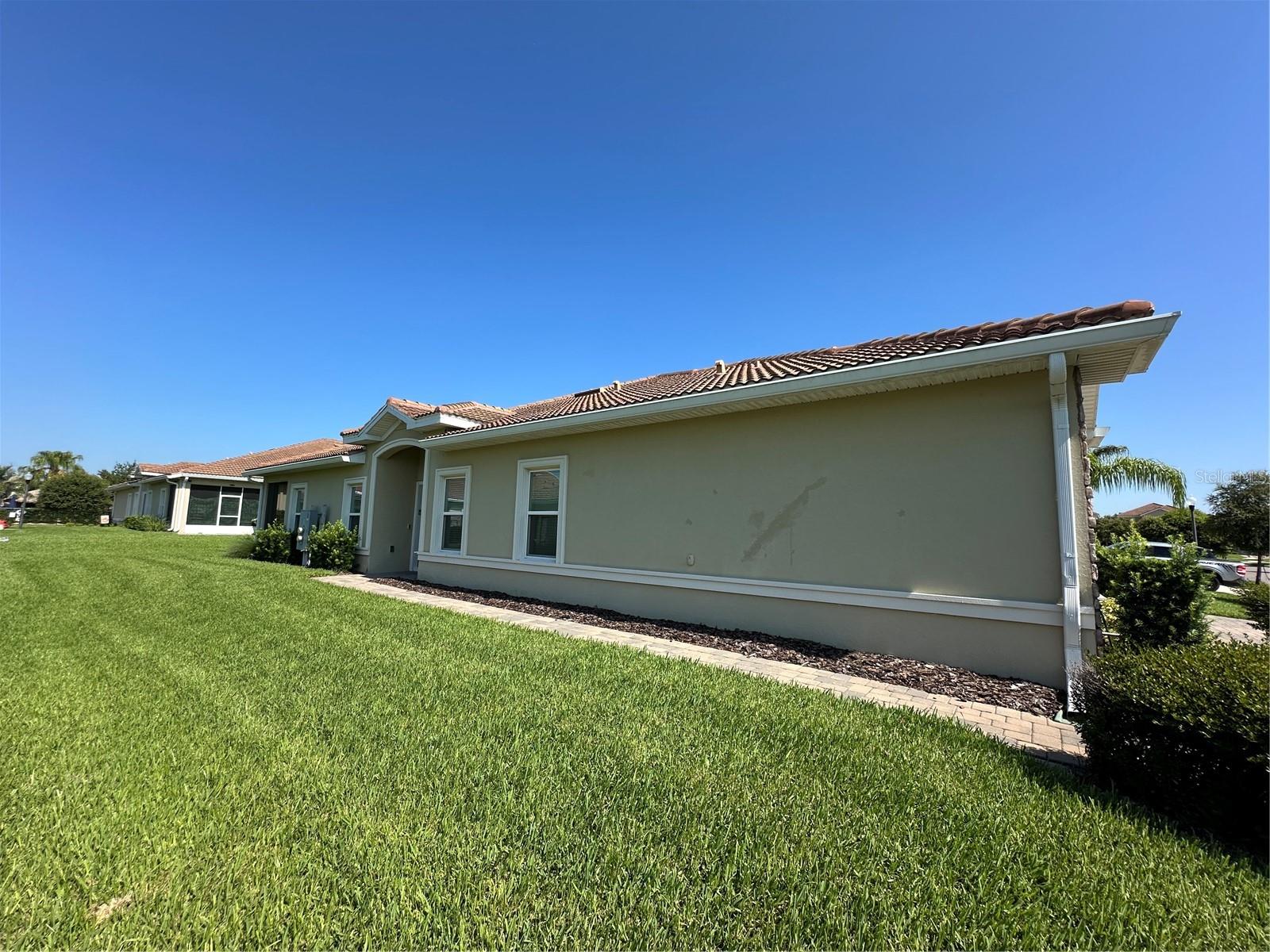 Image 2 of 34 For 1068 Quaker Ridge Lane