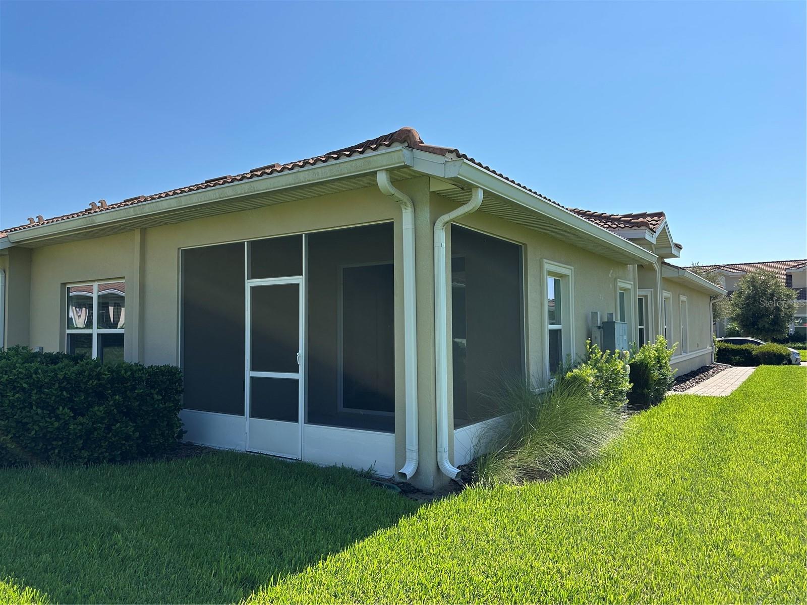 Image 21 of 34 For 1068 Quaker Ridge Lane