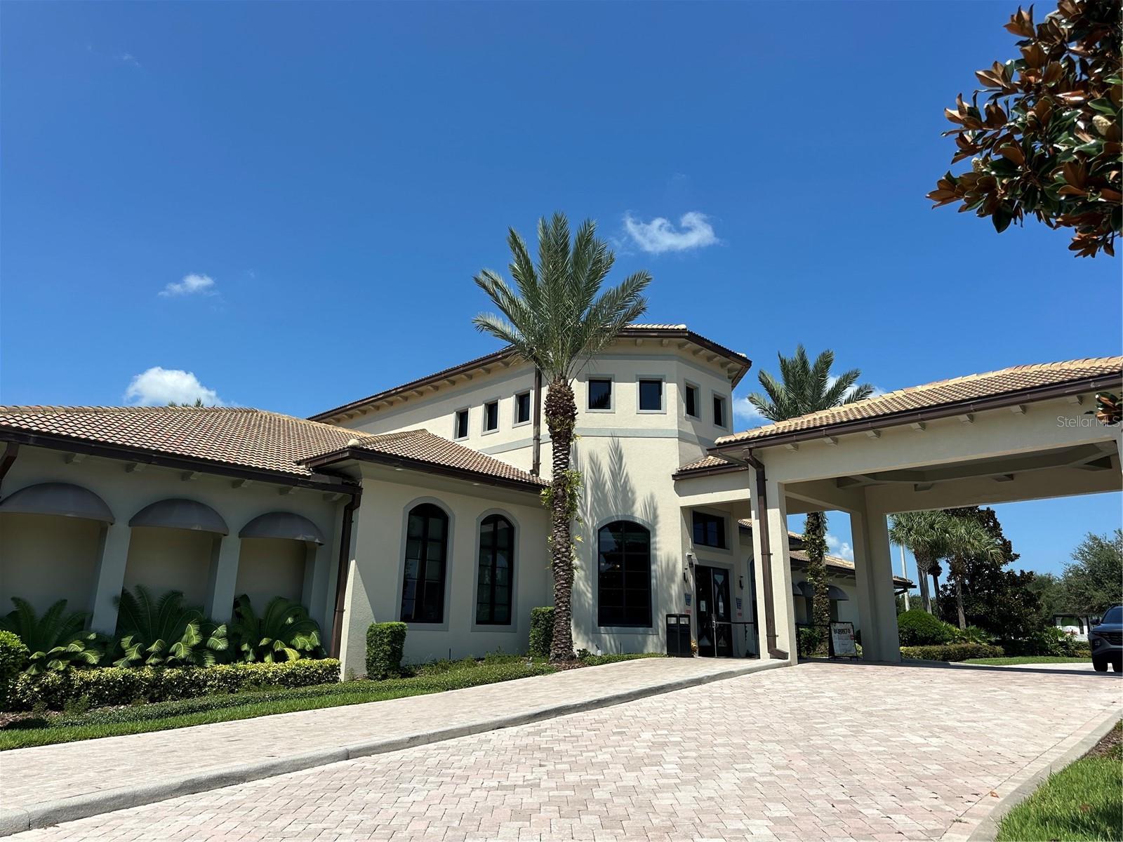 Image 23 of 34 For 1068 Quaker Ridge Lane