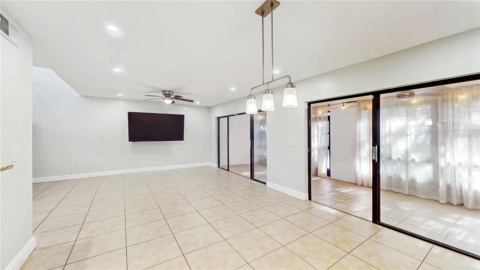 Image 5 of 28 For 7741 Sundial Lane