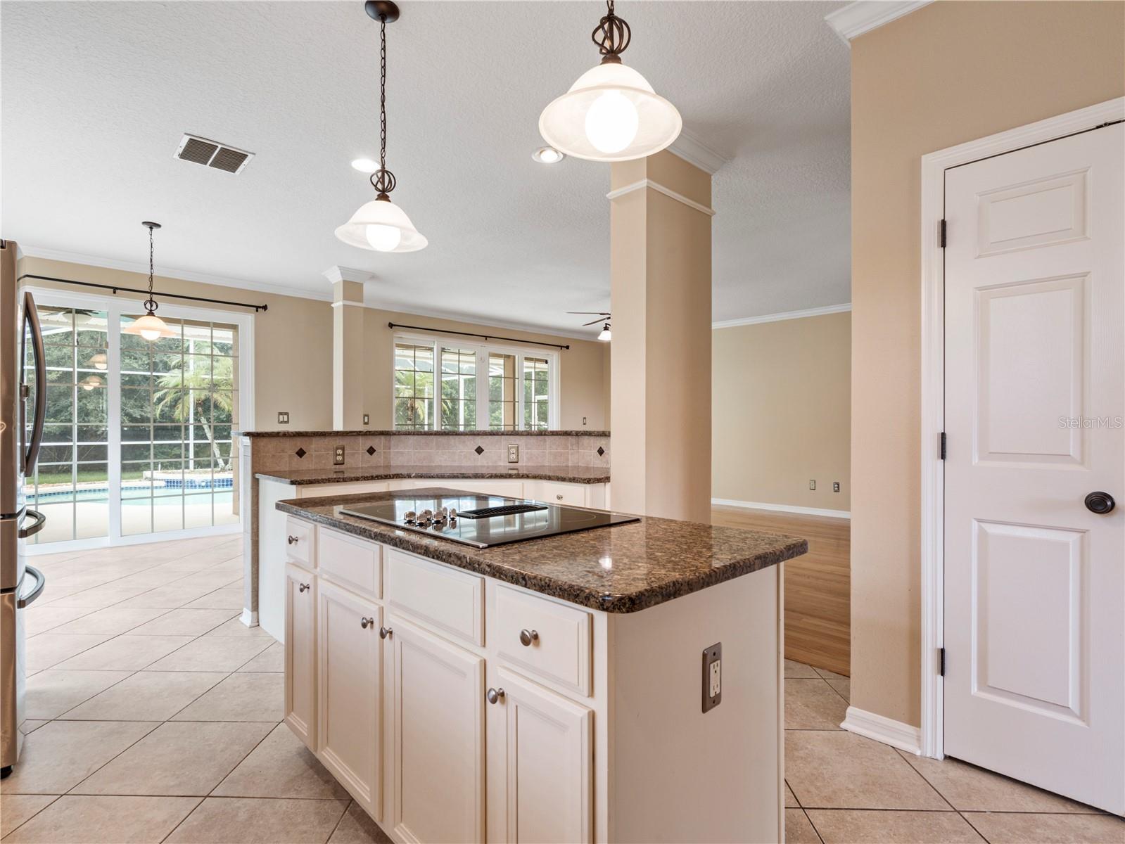 Image 15 of 51 For 860 Eagle Claw Court