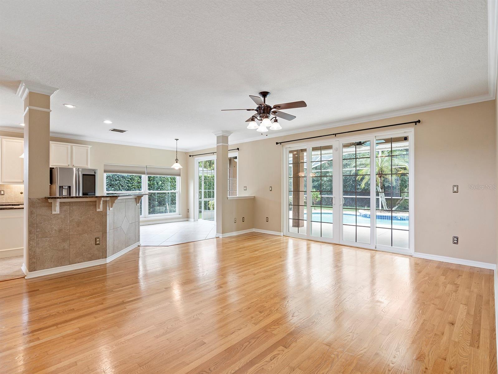 Image 18 of 51 For 860 Eagle Claw Court