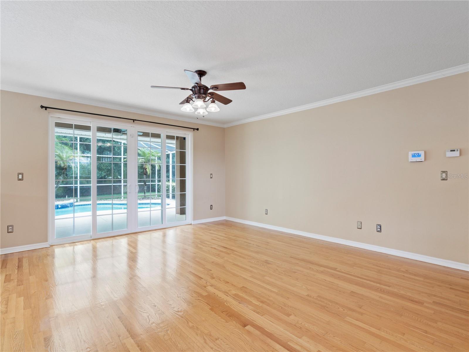 Image 20 of 51 For 860 Eagle Claw Court