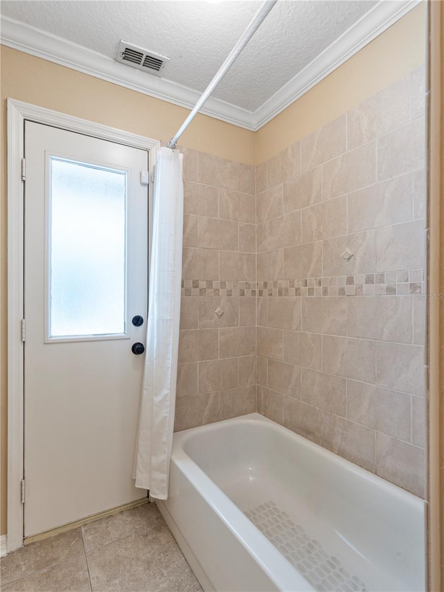 Image 32 of 51 For 860 Eagle Claw Court