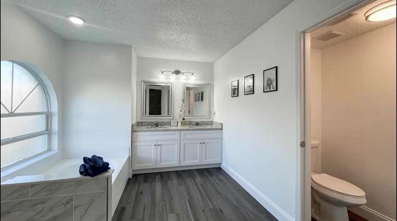 Image 14 of 25 For 8700 Eton Court